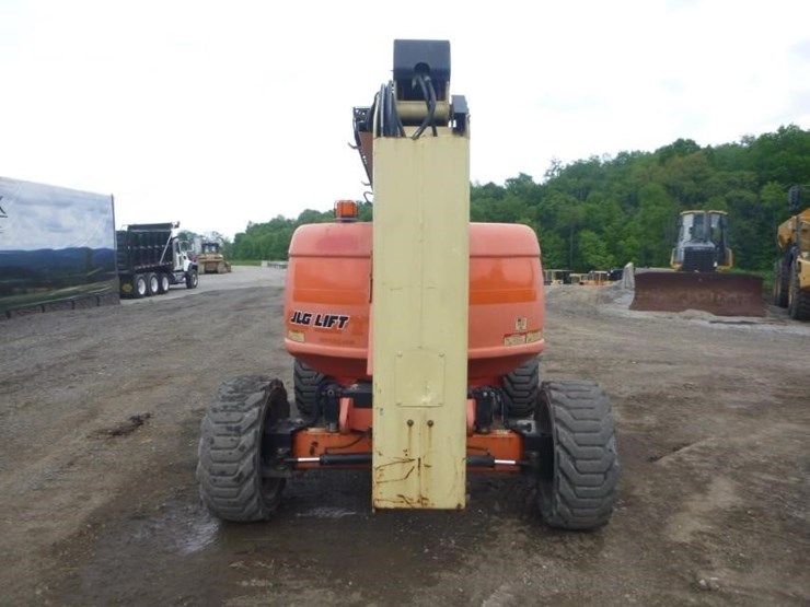 2013-jlg-600aj-image-2