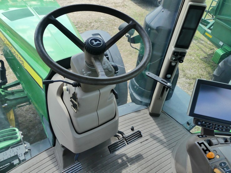 2015-john-deere-8295r-image-13