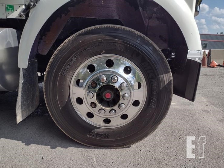 2006-kenworth-w900-image-32