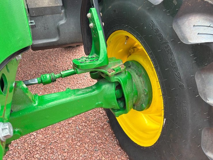2014-john-deere-6115m-image-39