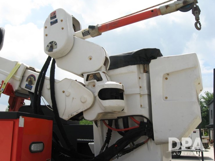 2009-international-durastar-4400-image-16