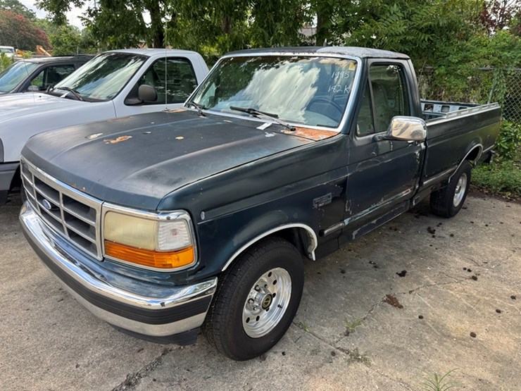 1995-ford-f150-xlt-image-1