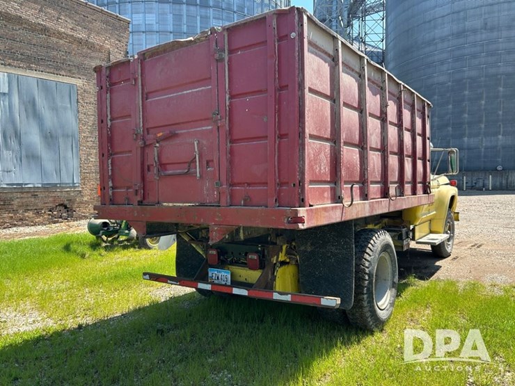 1977-ford-f750-image-6