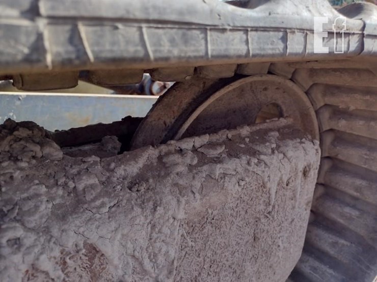 2006-deere-35d-image-42