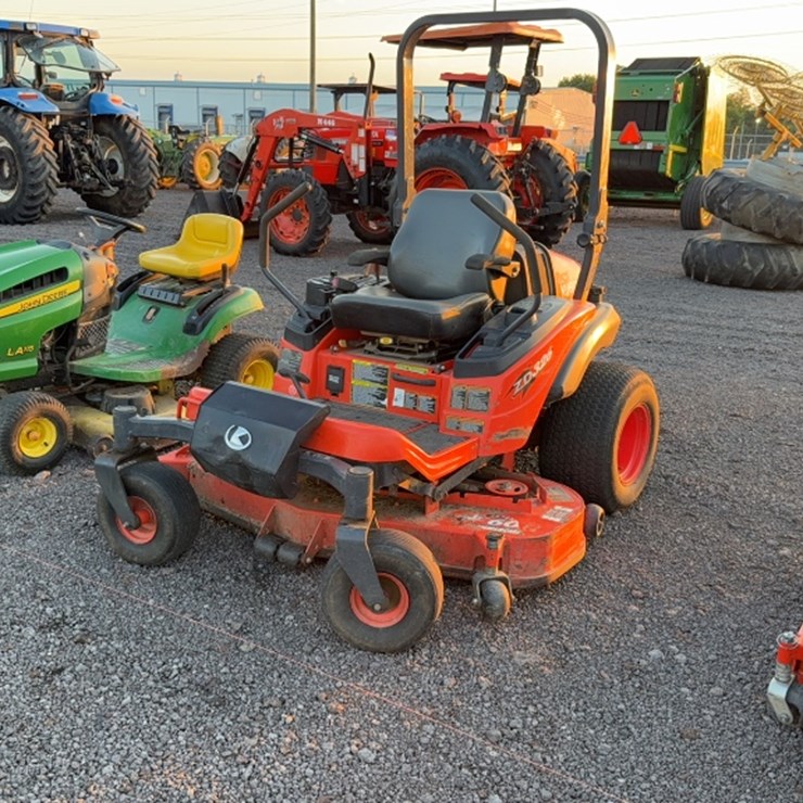 KUBOTA ZD326