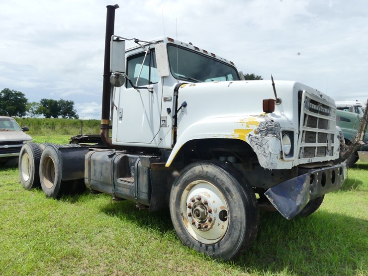 1986-international-s2500-image-1