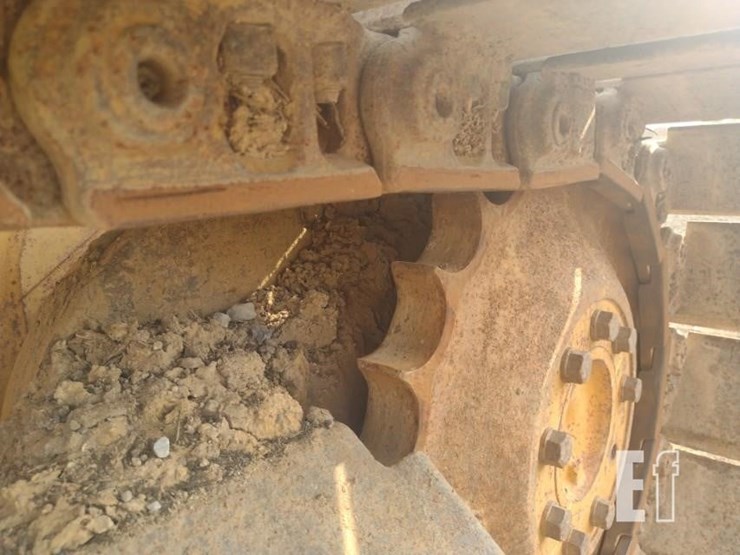 deere-550h-lt-image-19
