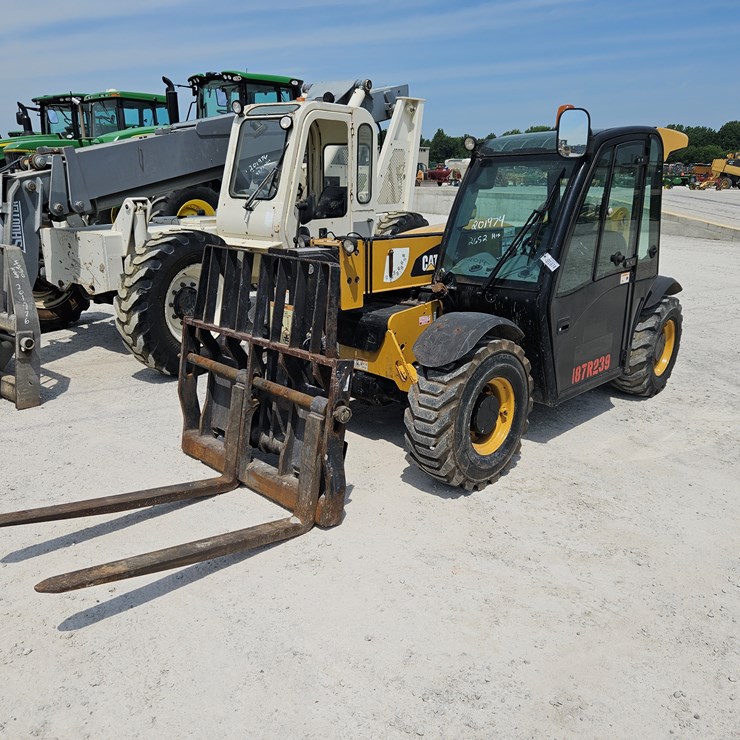 2019 CATERPILLAR TH255C