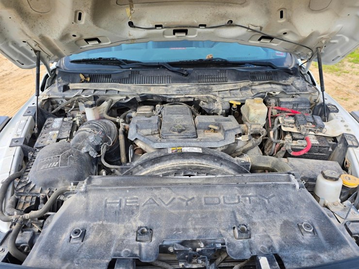 2014-dodge-ram-5500-image-26