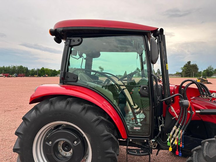 2023-case-ih-farmall-75a-image-18