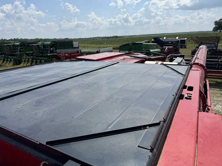 2022-case-ih-8250-image-14