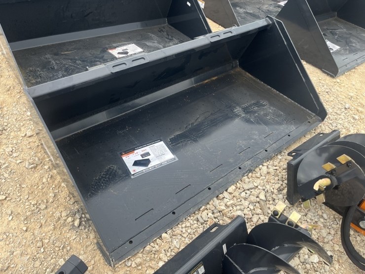 wolverine-72"-ss-track-bucket-image-1