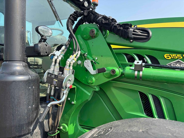 2021-john-deere-6155r-image-11