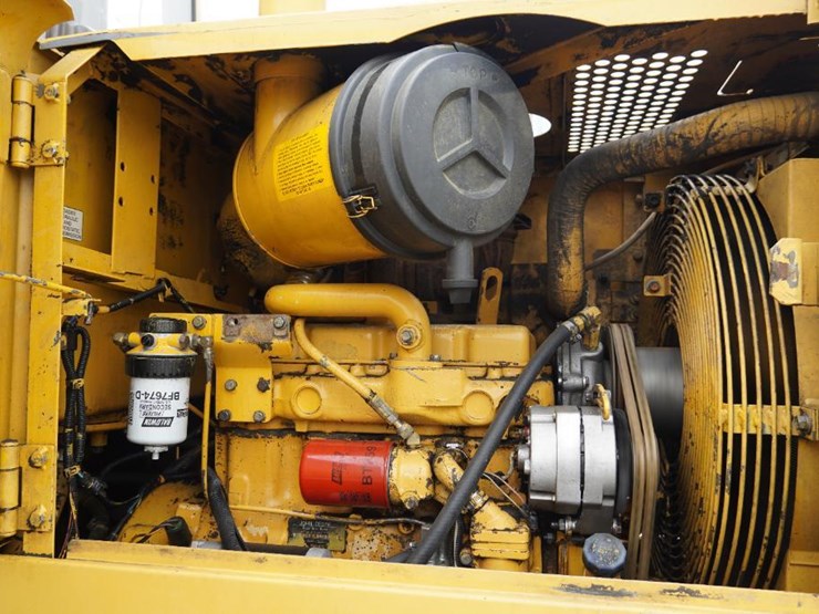 deere-444g-image-7