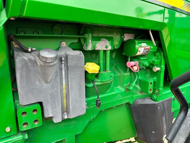 john-deere-8210-image-41