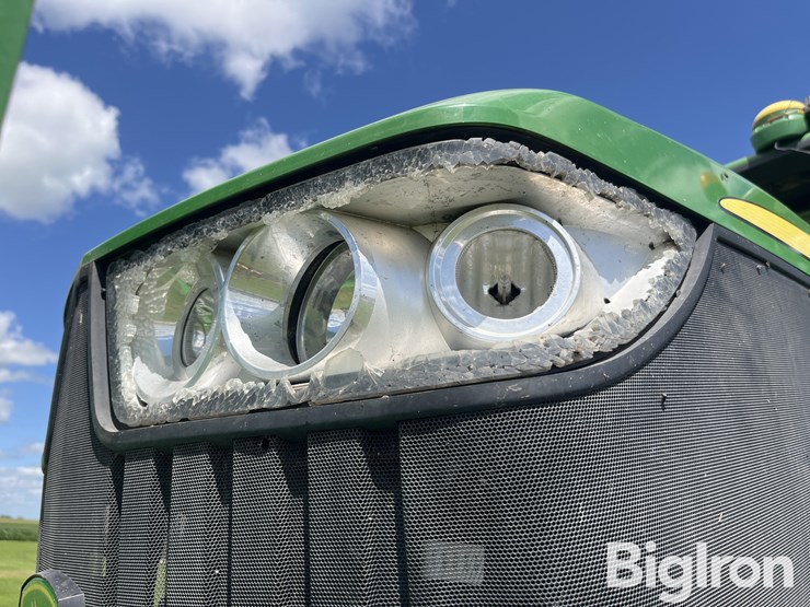 2011-john-deere-7215r-image-9