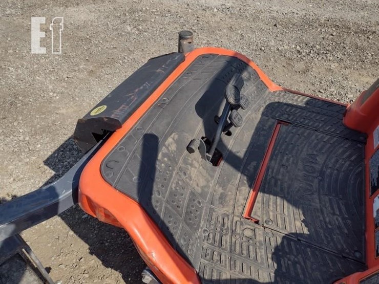 kubota-zd1211-image-12