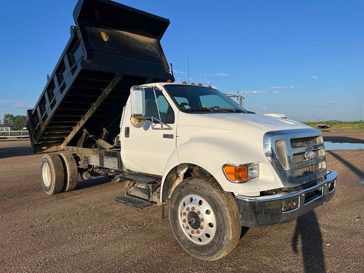 2009-ford-f750-image-4