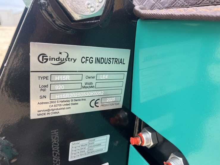 cfg-h15r-mini-excavator-image-10