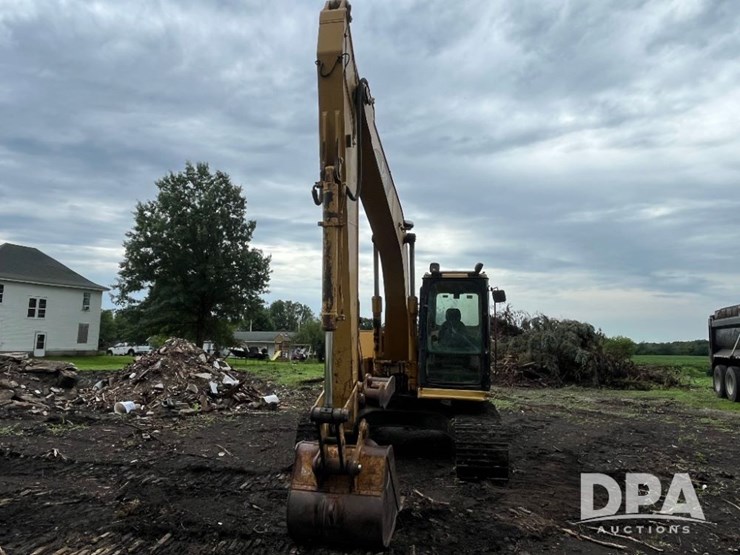 2005-caterpillar-312b-image-2
