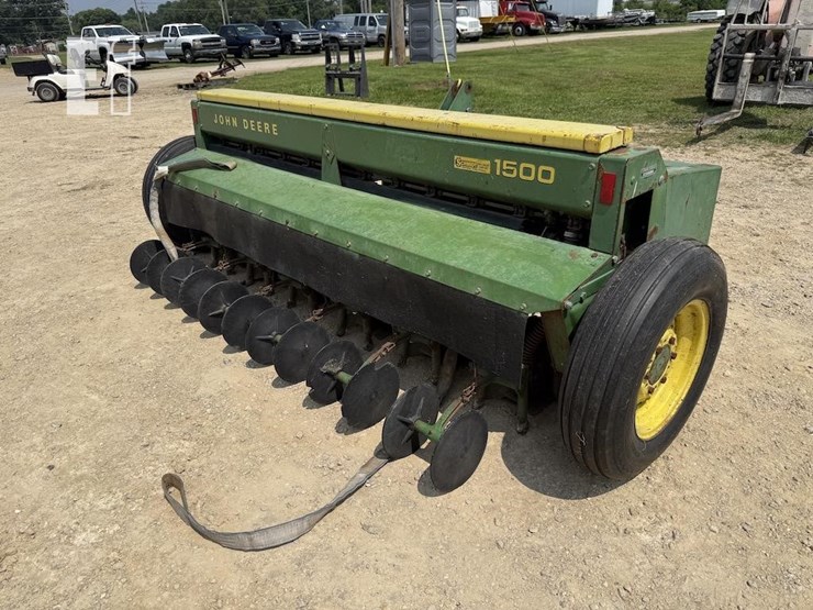 john-deere-1500-image-4