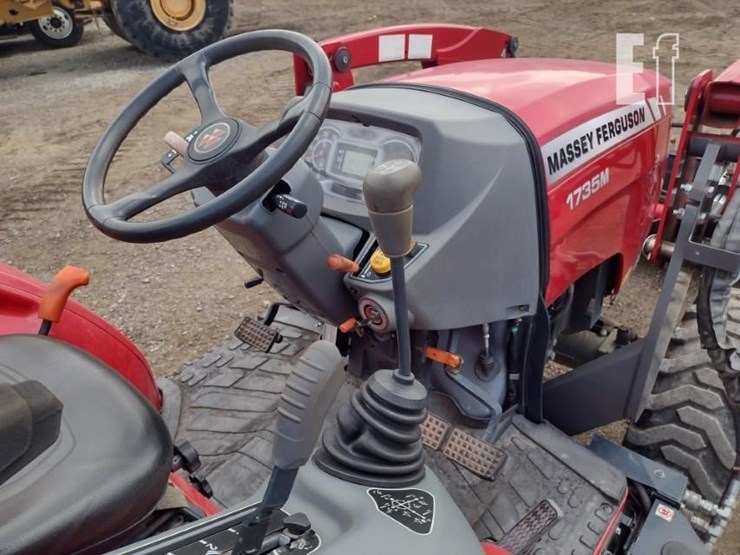 massey-ferguson-1735m-image-10