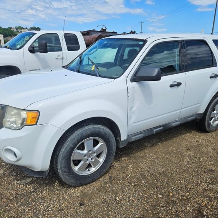 2011 FORD ESCAPE