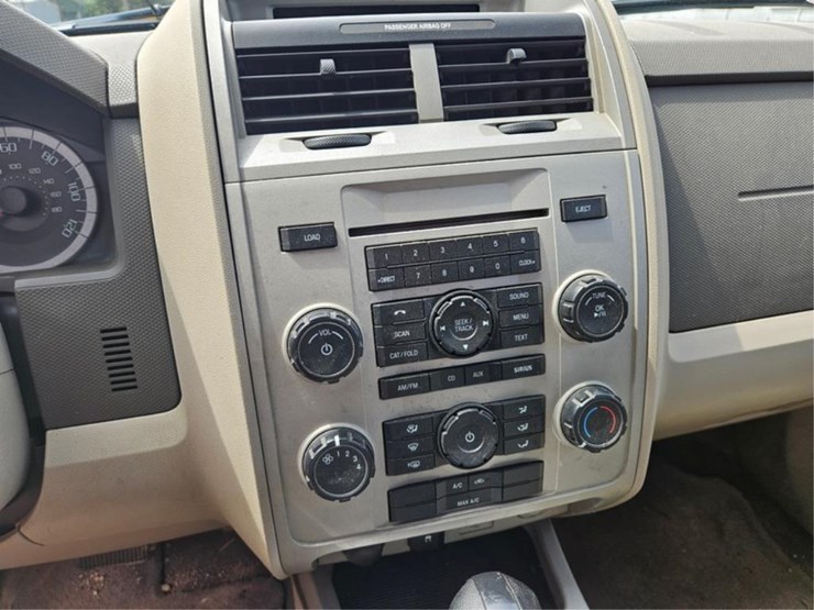 2011-ford-escape-image-20