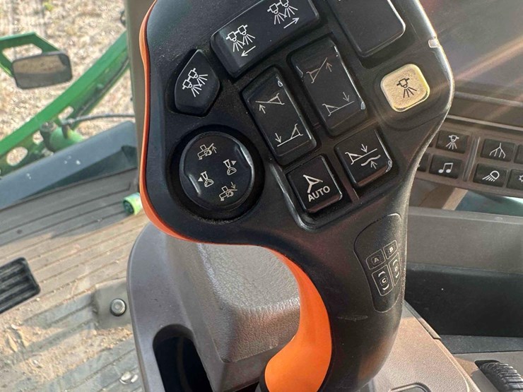 2018-john-deere-r4045-image-47