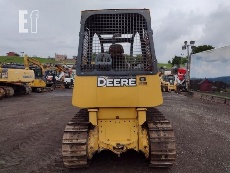 2006-deere-450j-lt-image-4