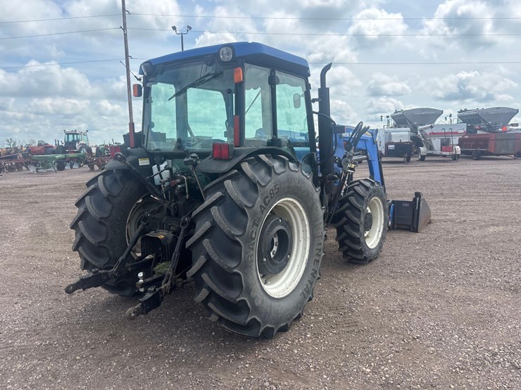 2013-new-holland-t4050-tractor-with-loader-image-3