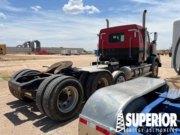 2012-western-star-4900-image-4