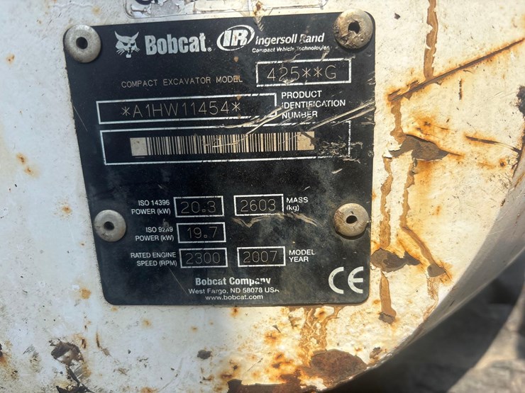 2007-bobcat-425g-image-29
