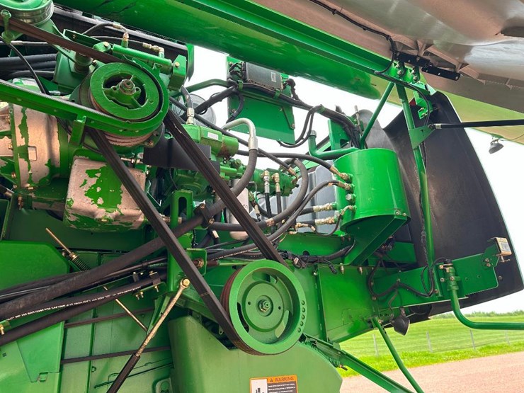 2007-john-deere-9860-sts-image-54