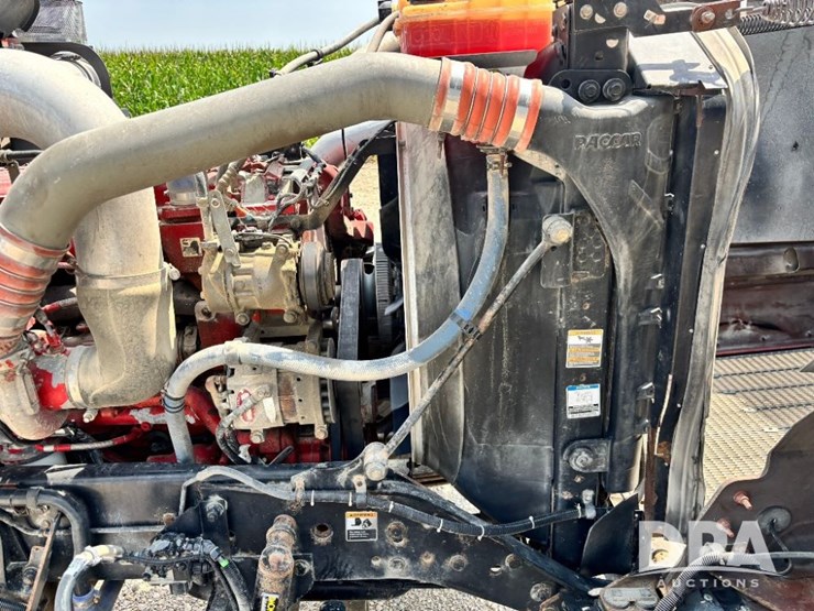 2014-kenworth-w900-image-76