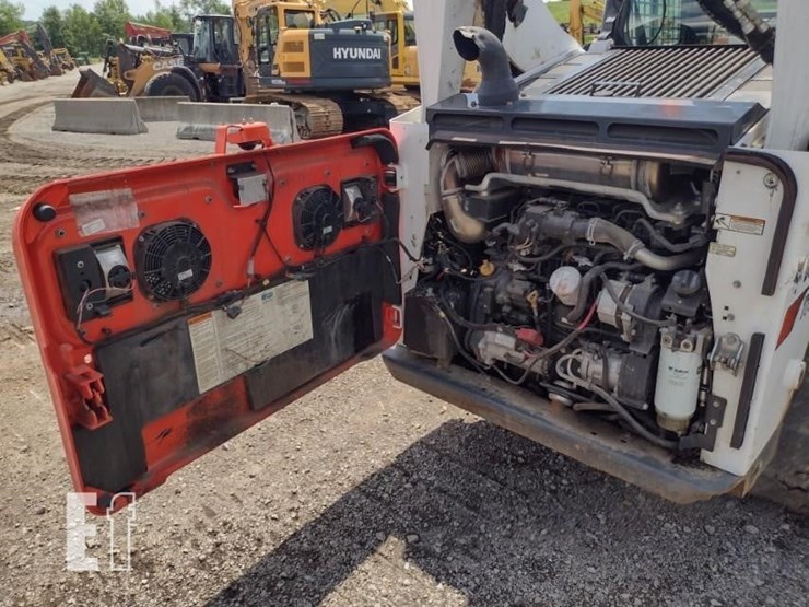 2021-bobcat-t770-image-38