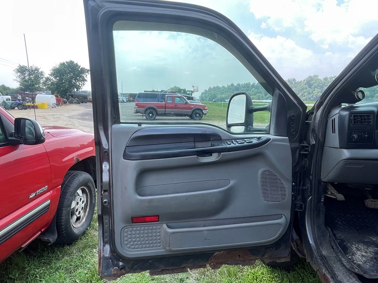 2004-ford-f350-image-65