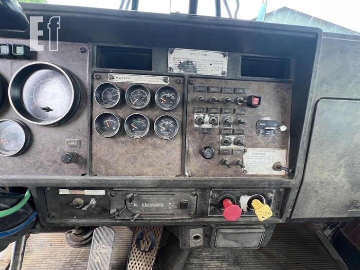 1992-kenworth-w900-image-24