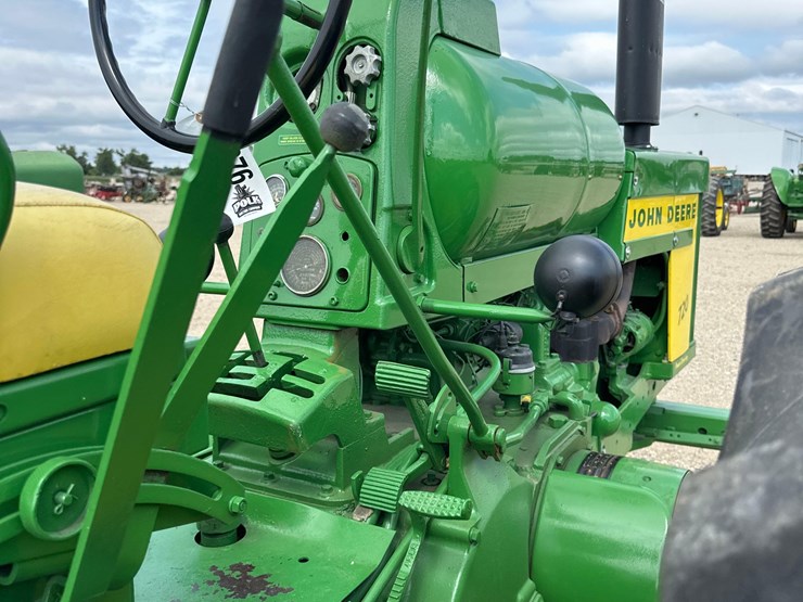 john-deere-720-image-10