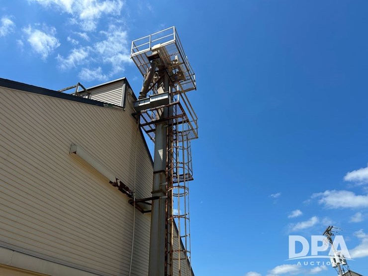 38-ft-6-in-waconia-stainless-steel-fertilizer-leg-(cp0589)-image-1