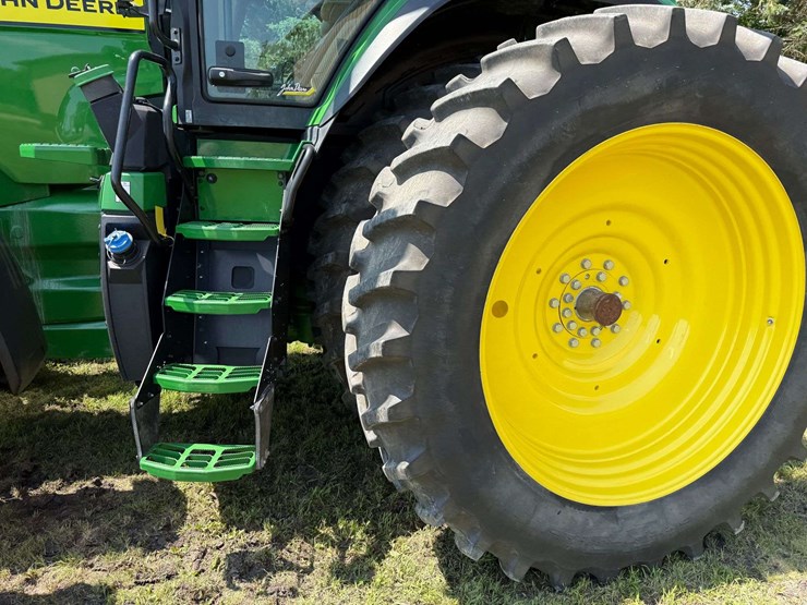 2021-john-deere-8r-340-image-65