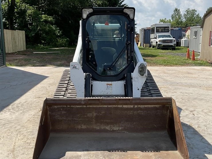 2022-bobcat-t770-image-9