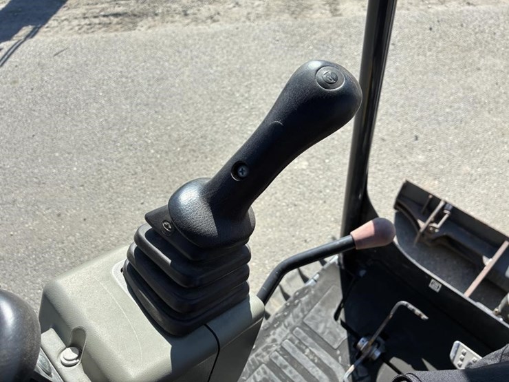 2020-bobcat-e20-image-15