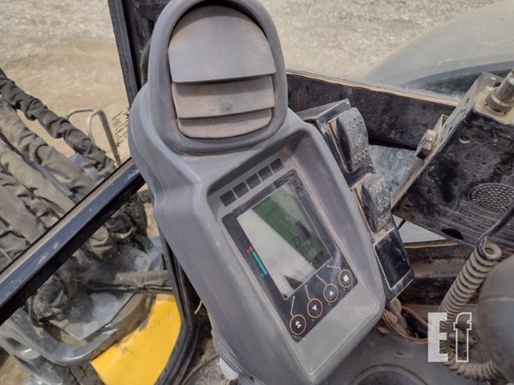 deere-60g-image-7