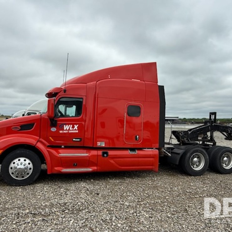 2018 PETERBILT 579