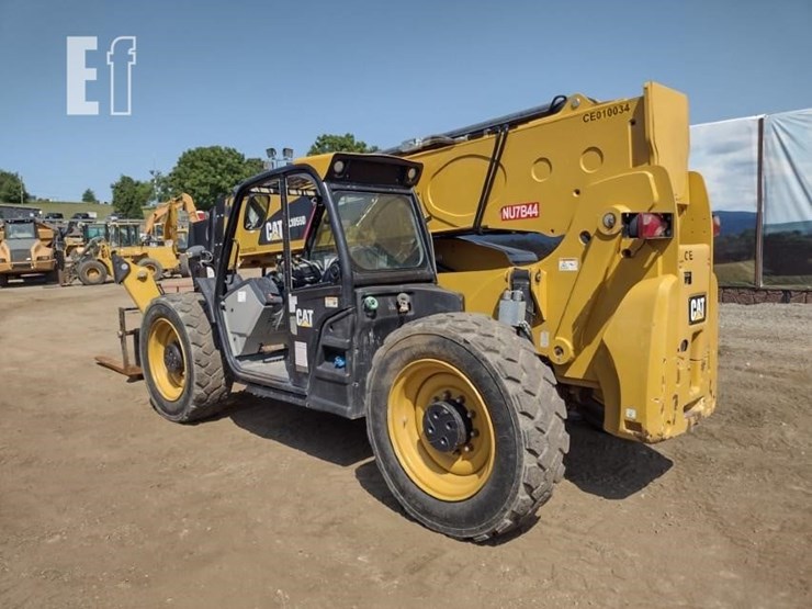 2019-caterpillar-tl1055d-image-30