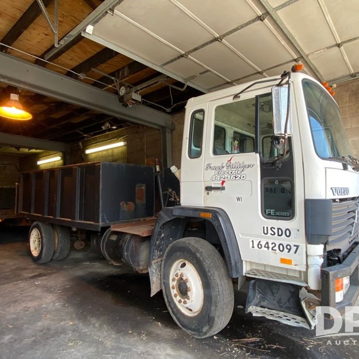 1992 VOLVO FE42