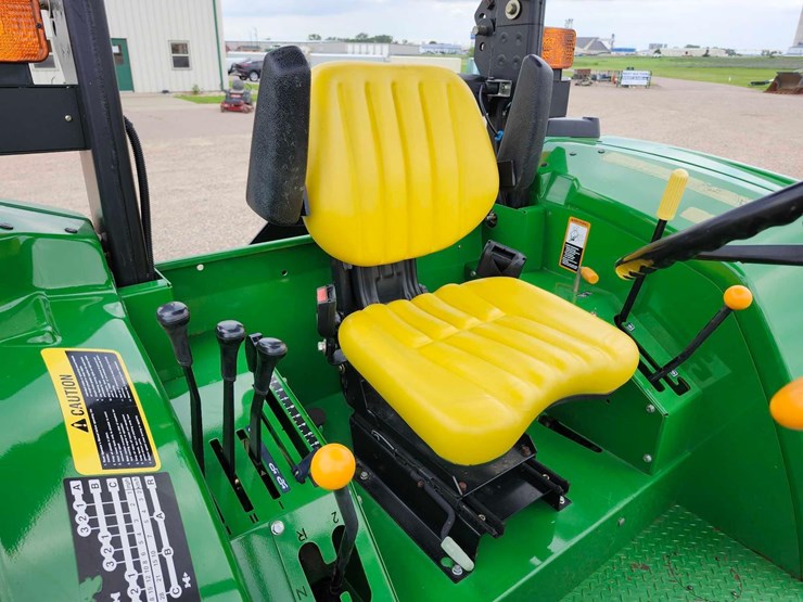 2005-john-deere-6603-image-14