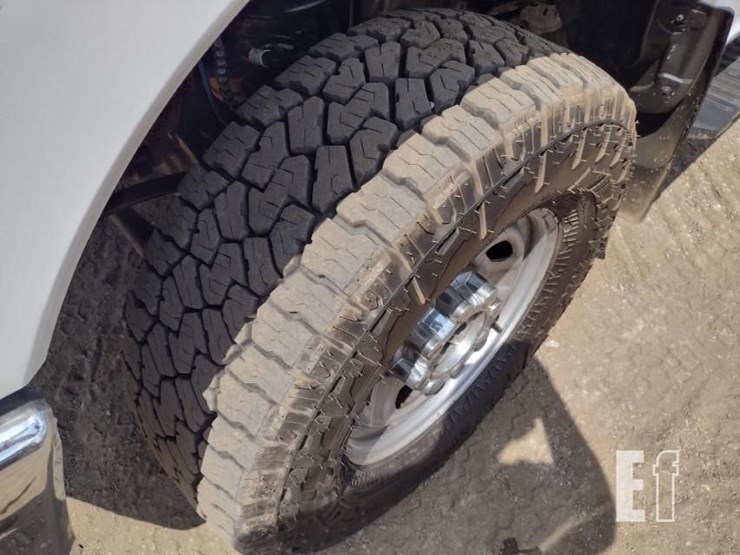 2019-ford-f350-xl-image-18