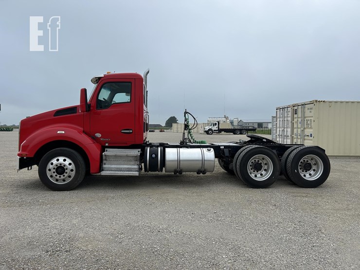 2016-kenworth-t880-image-4